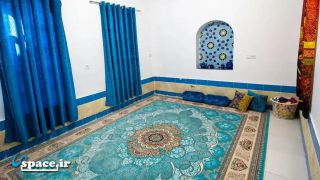 نمای داخلی اتاق فیروزه ای - اقامتگاه بوم گردی سرای امیربیک - طبس - دیهوک - روستای اسفندیار